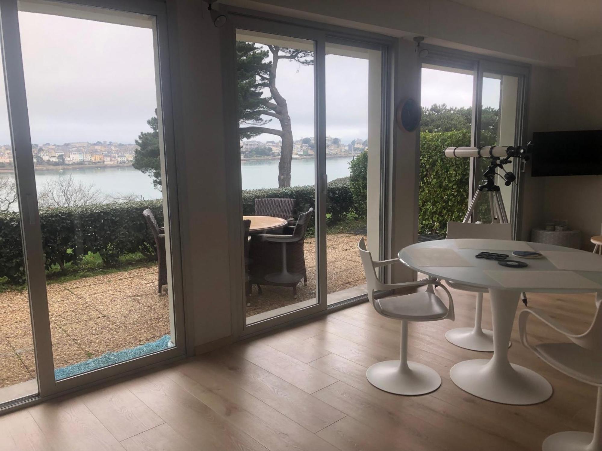 Appartement Vue Sur Mer Dinard Buitenkant foto